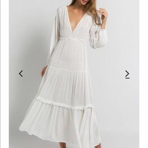 New with tags maxi dress (hit above ankle)